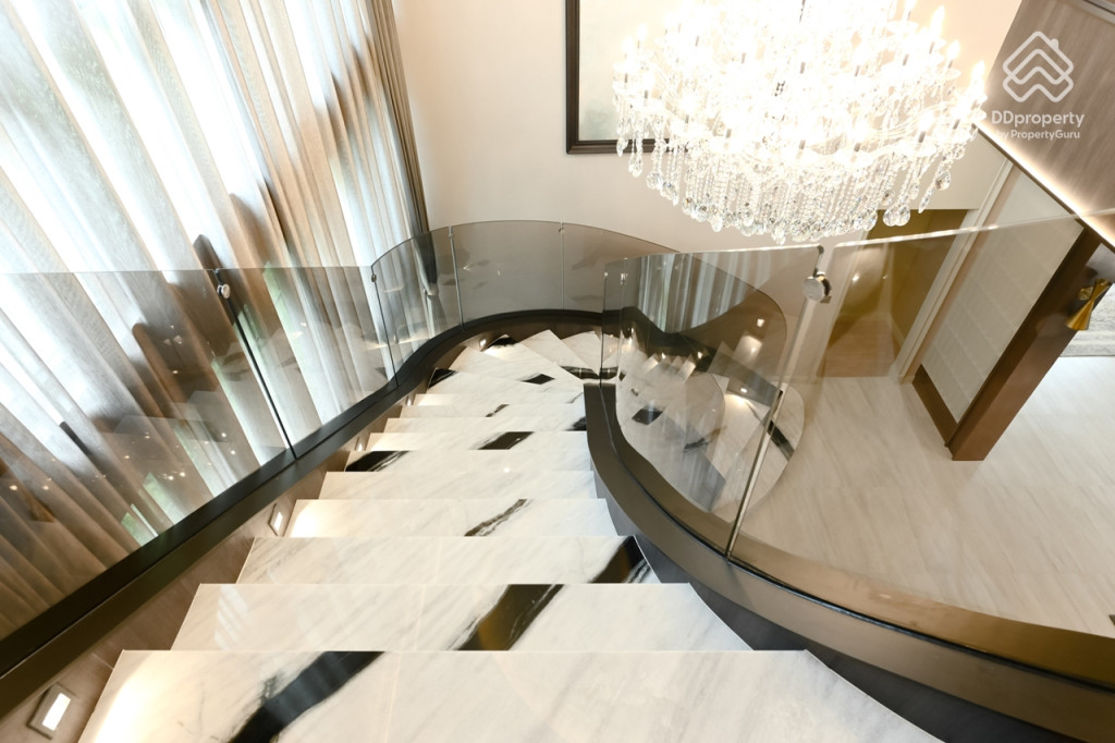 Grand-Bangkok-Boulevard-Petchkasem-Kanchana-SCHUBERT_26