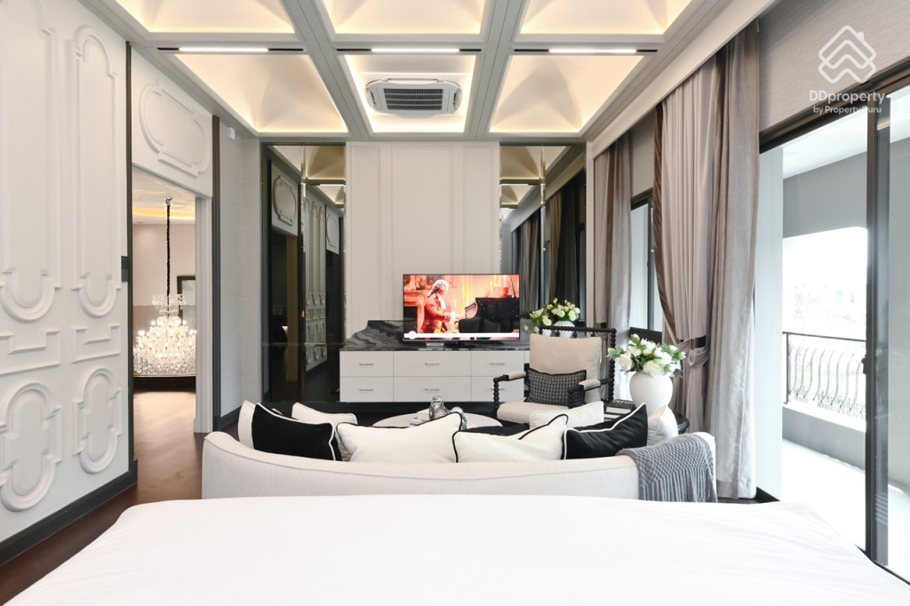 Grand-Bangkok-Boulevard-Petchkasem-Kanchana-SCHUBERT_48