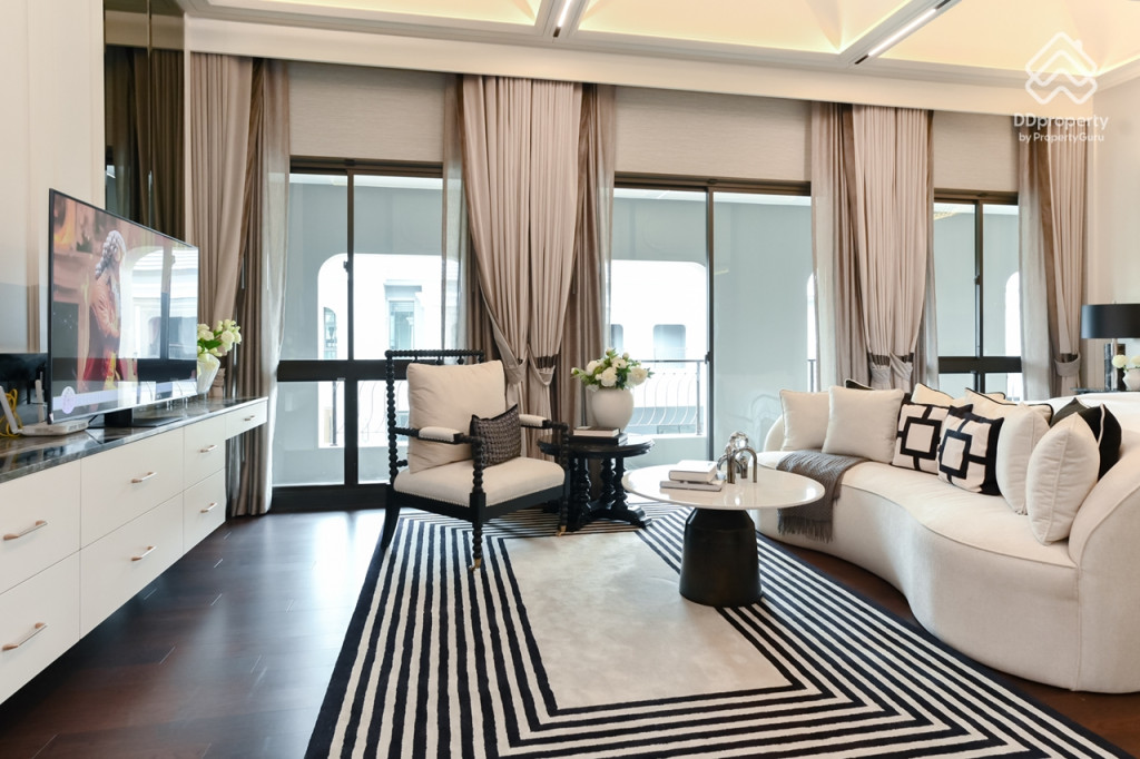 Grand-Bangkok-Boulevard-Petchkasem-Kanchana-SCHUBERT_49