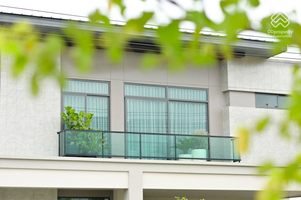 Bangkok-Boulevard-Tiwanon-Donmueang-LUCENT Type_36