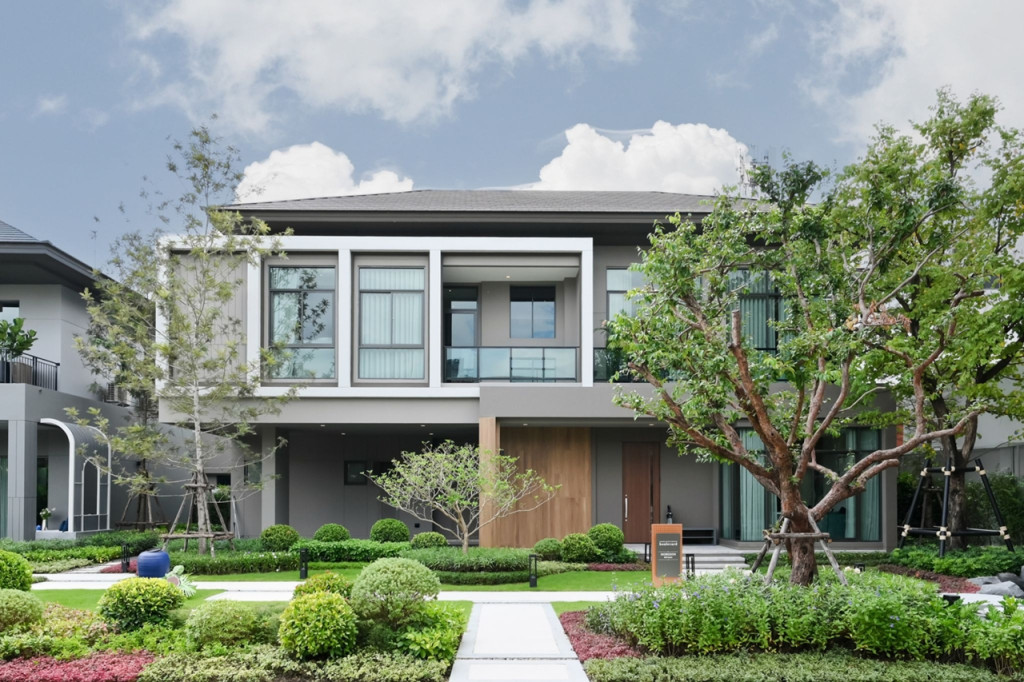 Bangkok-Boulevard-Ngamwongwan-E_Solis