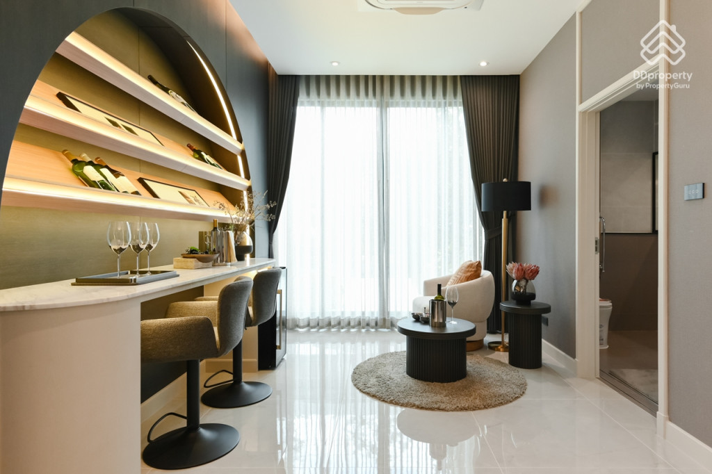 Bangkok-Boulevard-Ngamwongwan-Review Zenith Type_11-1