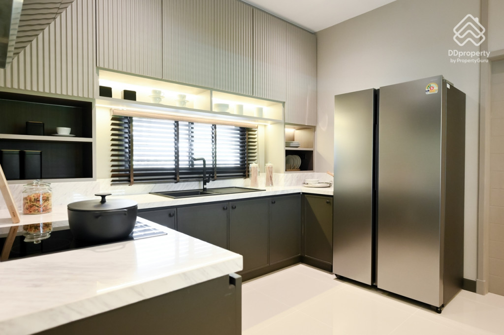 Bangkok-Boulevard-Ngamwongwan-Review Zenith Type_19