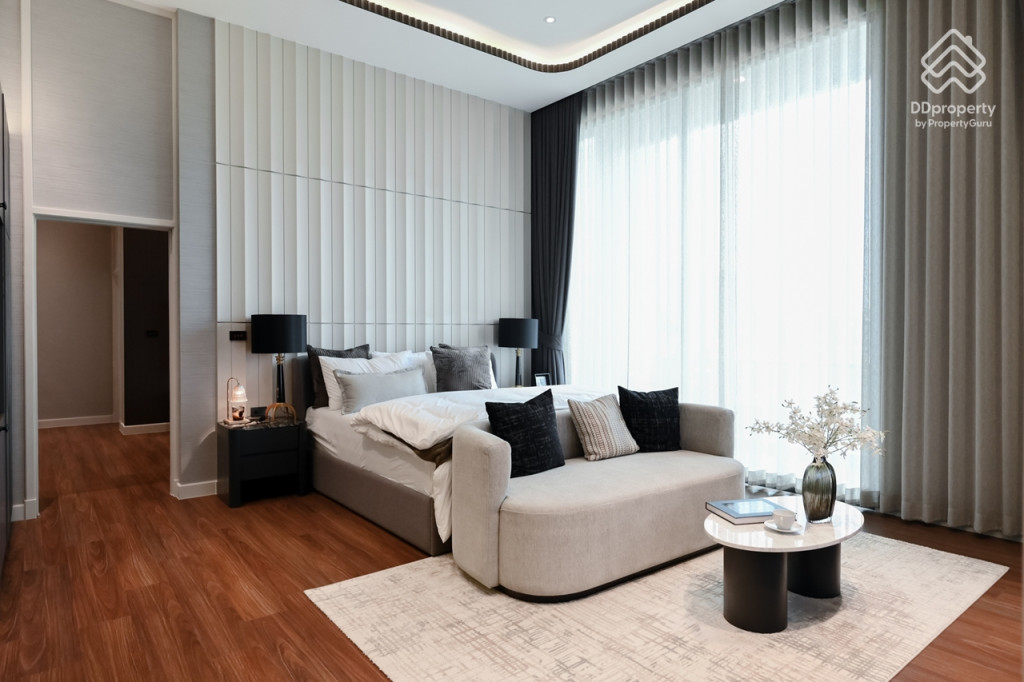 Bangkok-Boulevard-Ngamwongwan-Review Zenith Type_27