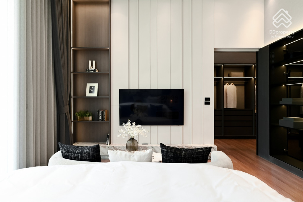 Bangkok-Boulevard-Ngamwongwan-Review Zenith Type_29