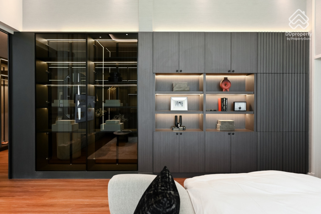 Bangkok-Boulevard-Ngamwongwan-Review Zenith Type_31