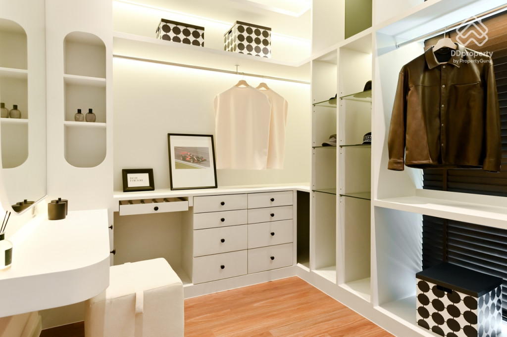 Bangkok-Boulevard-Ngamwongwan-Review Zenith Type_39