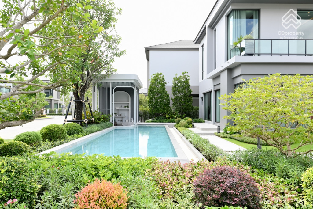 Bangkok-Boulevard-Ngamwongwan-Review Zenith Type_6