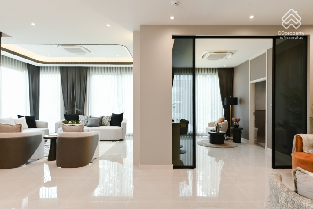 Bangkok-Boulevard-Ngamwongwan-Review Zenith Type_9