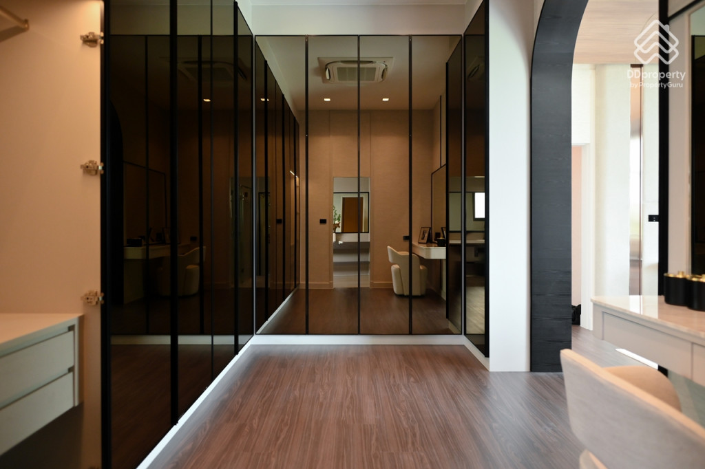 Bangkok-boulevard-Vibhavadi-Phaholyothin-2-Celestia Type_39