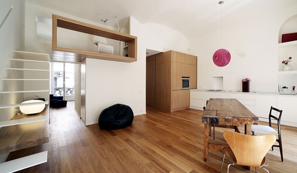 Mezzanine floor in an Italian condo