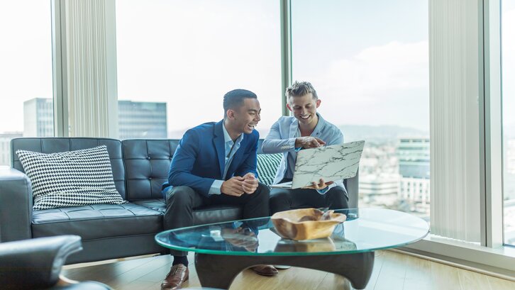 Bagaimana cara pilih agen properti yang tepat saat beli rumah lewat agen properti? (Foto:Unsplash)