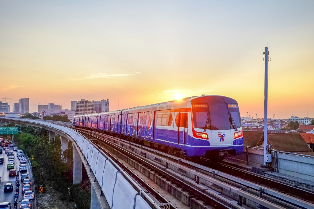 รถไฟฟ้า BTS-MRT มีด้วยกันหลายสาย