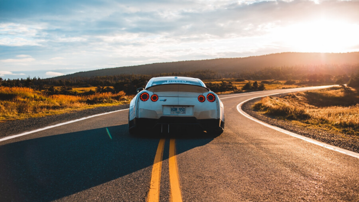 Emisi dari kendaraan bermotor termasuk ke dalam jenis polusi udara primer. (Foto: Unsplash)