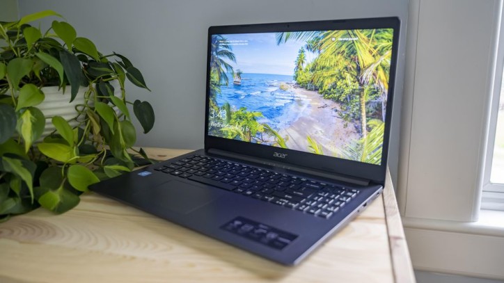 Acer mengeluarkan laptop dengan tampilan yang sangat bagus dan ramping. (Foto: cnet.com)