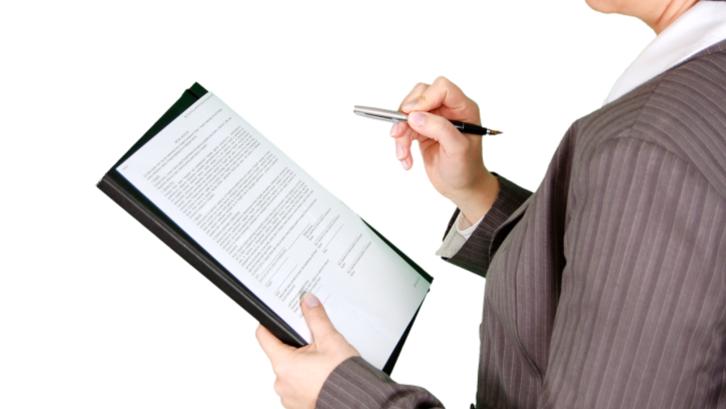 Formulir IMB online dan surat kuasa. (Foto: Michal Jarmoluk from Pixabay)