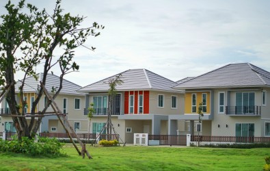 อยู่บ้านจัดสรร ทาสีบ้านไม่เหมือนหลังอื่น ผิดหรือไม่