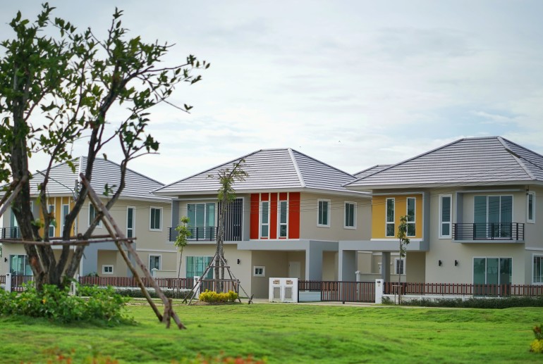 อยู่บ้านจัดสรร ทาสีบ้านไม่เหมือนหลังอื่น ผิดหรือไม่