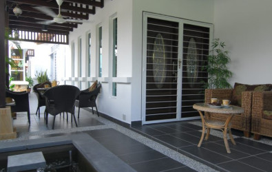 anjung, serambi, anjung rumah, serambi rumah