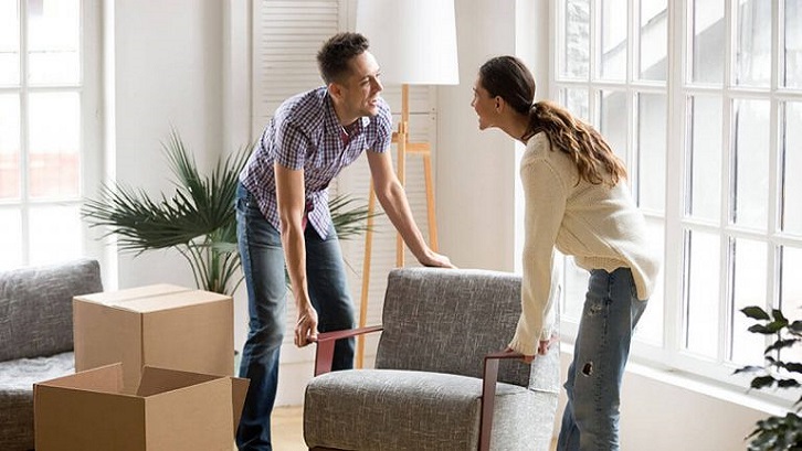 Tenang saja berkat popularitas furniture minimalis ada segudang toko desain untuk mendapatkan produk yang sangat sederhana. Sumber: Storage Mart