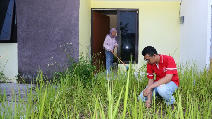 Cerita Rumah Atika: Bekerja untuk Biaya Kuliah dan Tabungan Beli Rumah