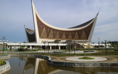 10 Desain Masjid Minimalis Bikin Ibadah Tenang