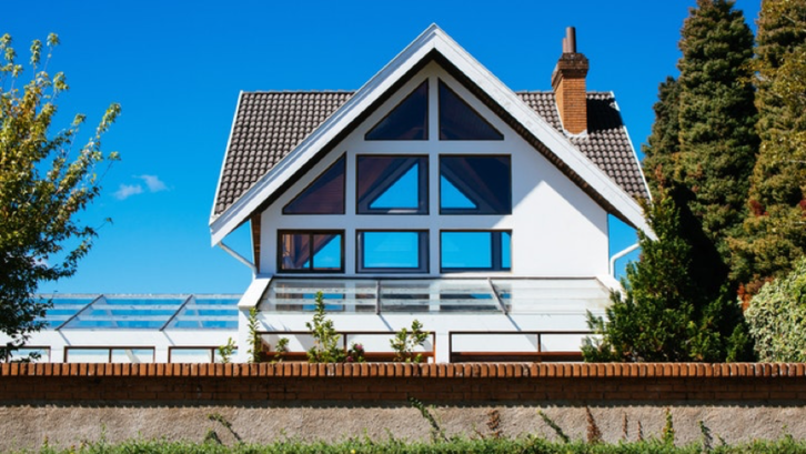 Tentukan model rumah satu lantai atau dua lantai yang Anda inginkan. (Foto: Pexels - Athena)