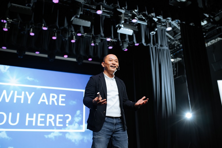 Mr Lim Yong Hock, KEO of PropNex Singapore on stage at Menara Ken