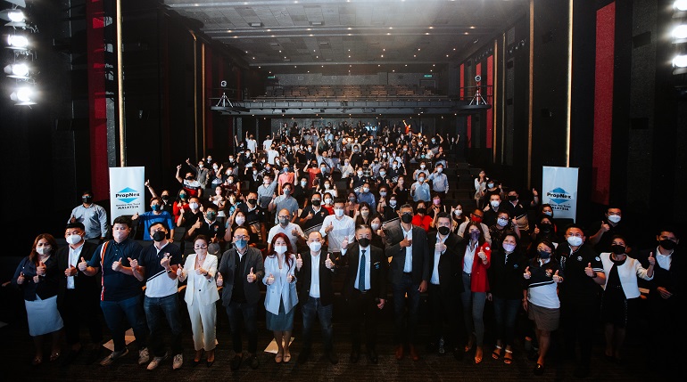 The group photo after the end of the Simple Steps to Your Million Dollar Dreams seminar on 12th Feb 2022